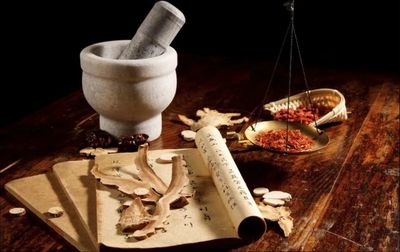 辛小湘 | 中醫養生,不能讓“商業味”濃過“中藥味”