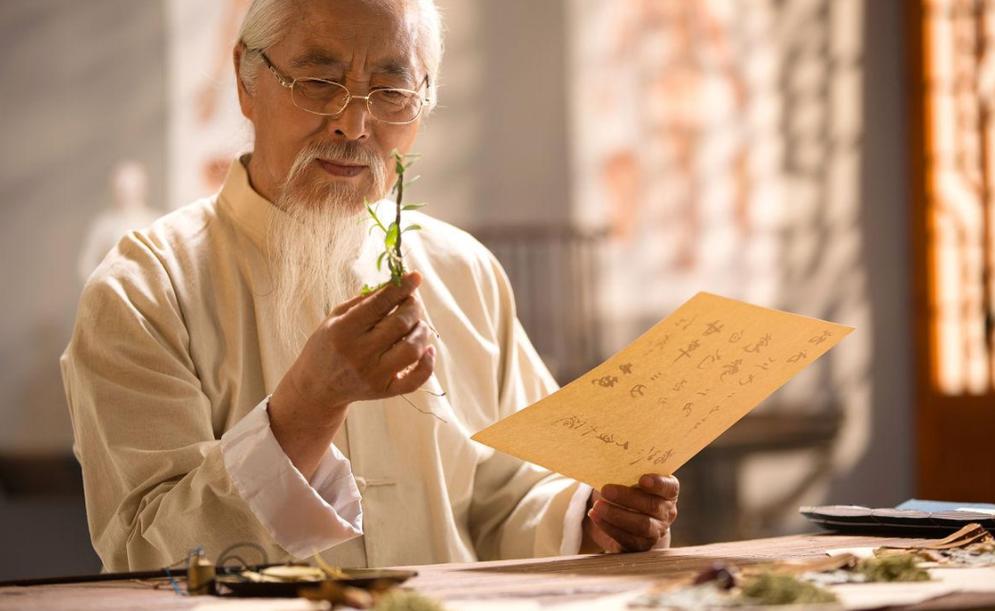 陰虛火旺怎么辦?中成藥助力清火,調(diào)和氣血平衡